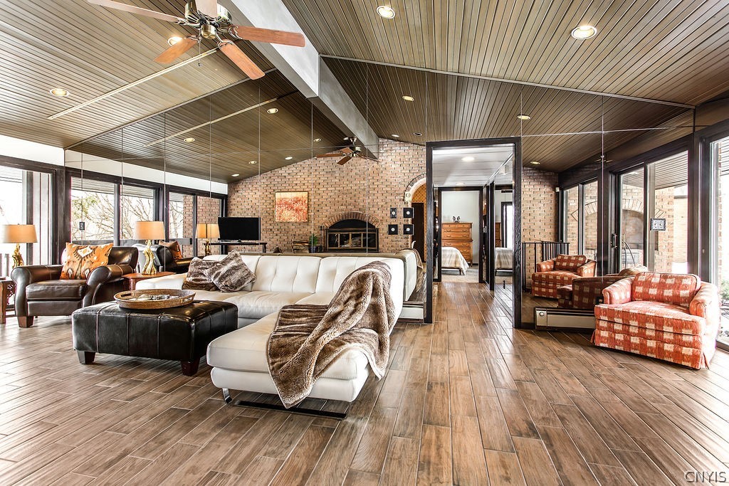 17 Quaker Hill Road DeWitt, NY 13224 - Photo 4 of 50 Mirrored walls grace the room and really add dimen