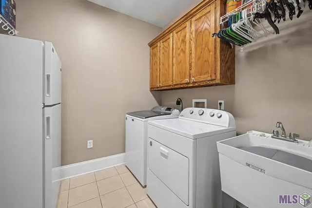 $435,000 | 26177 Whispering Pines Avenue, Denham Springs, LA 70726