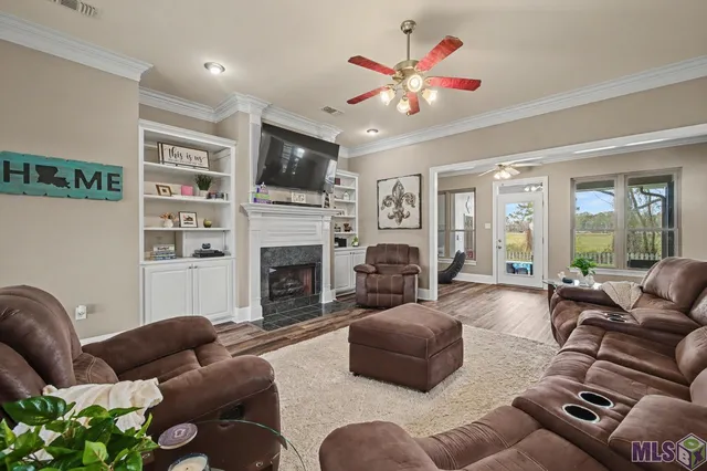 $435,000 | 26177 Whispering Pines Avenue, Denham Springs, LA 70726