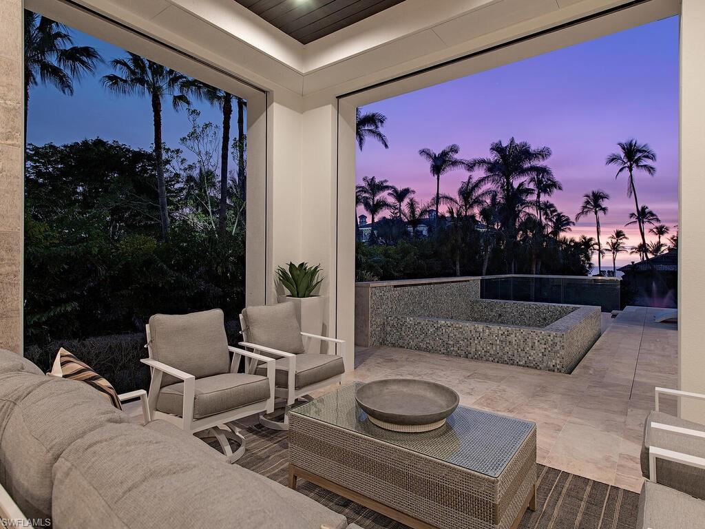 2060 Gordon Drive Naples, FL 34102 - Photo 23 of 49