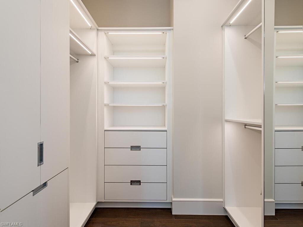 2060 Gordon Drive Naples, FL 34102 - Photo 33 of 49