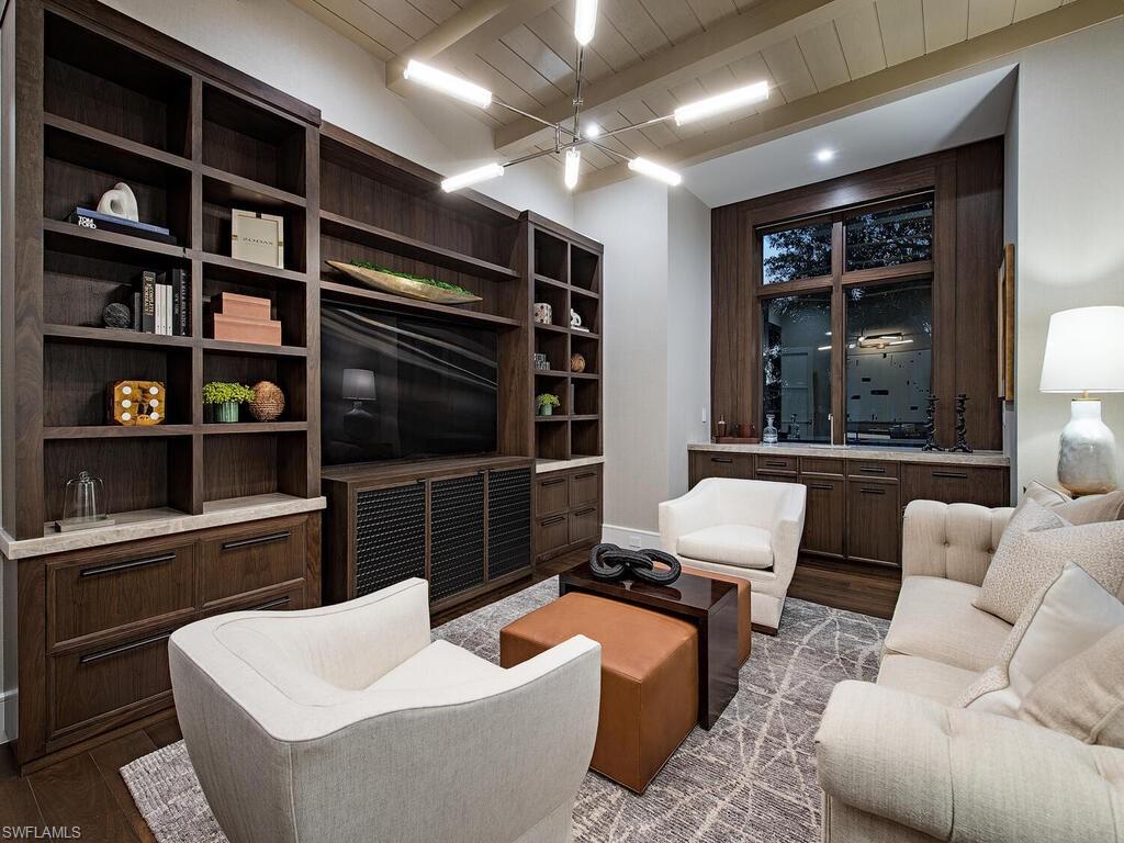 2060 Gordon Drive Naples, FL 34102 - Photo 34 of 49