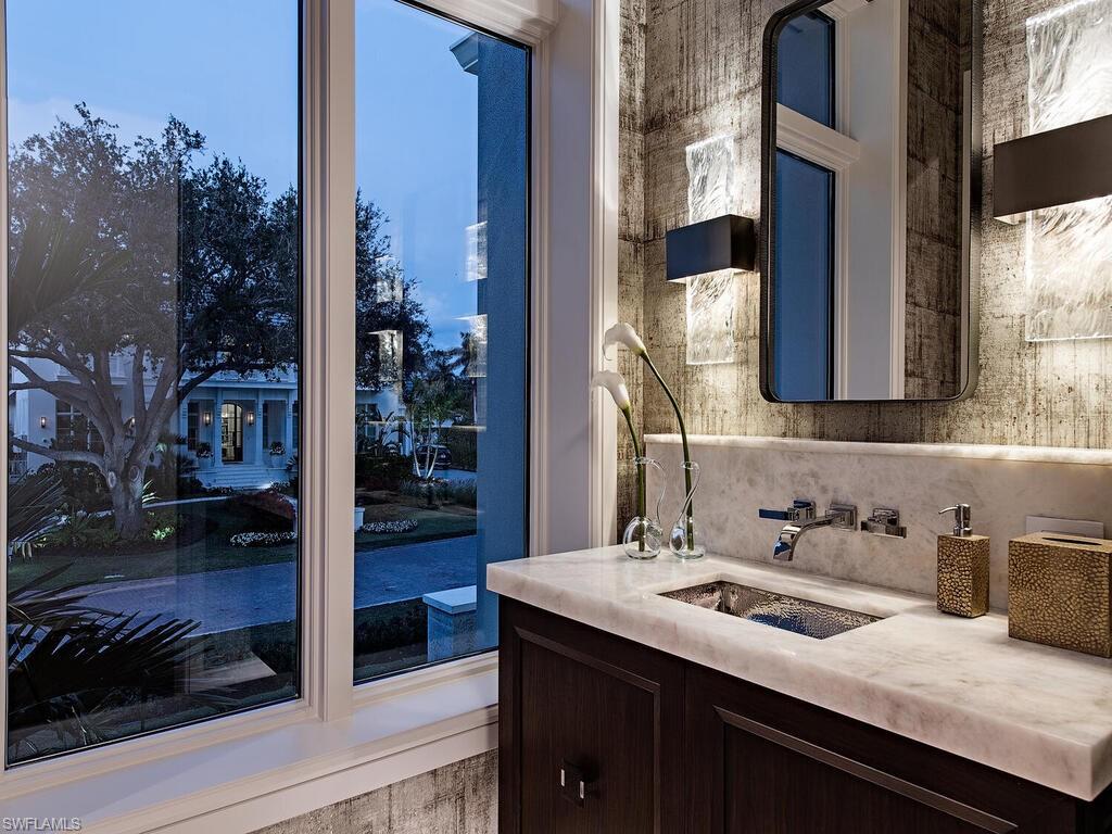 2060 Gordon Drive Naples, FL 34102 - Photo 35 of 49