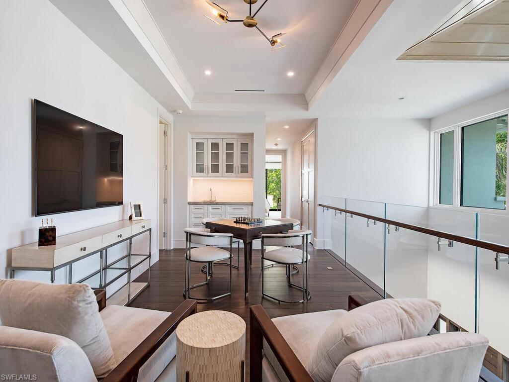 2060 Gordon Drive Naples, FL 34102 - Photo 36 of 49