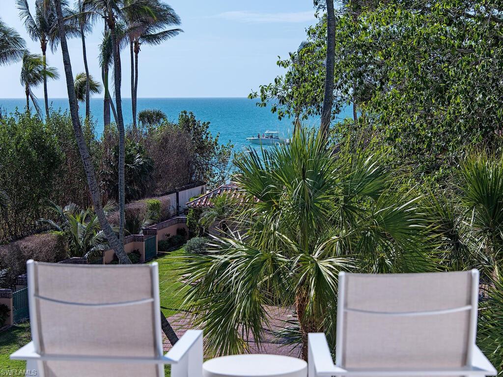 2060 Gordon Drive Naples, FL 34102 - Photo 38 of 49