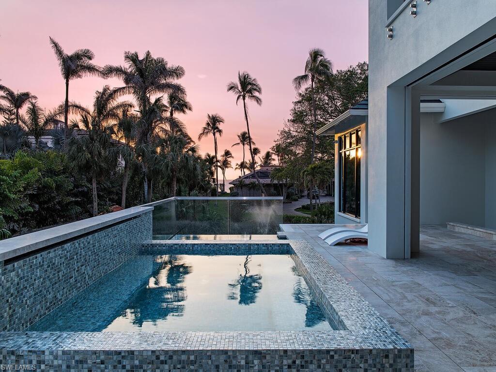 2060 Gordon Drive Naples, FL 34102 - Photo 6 of 49