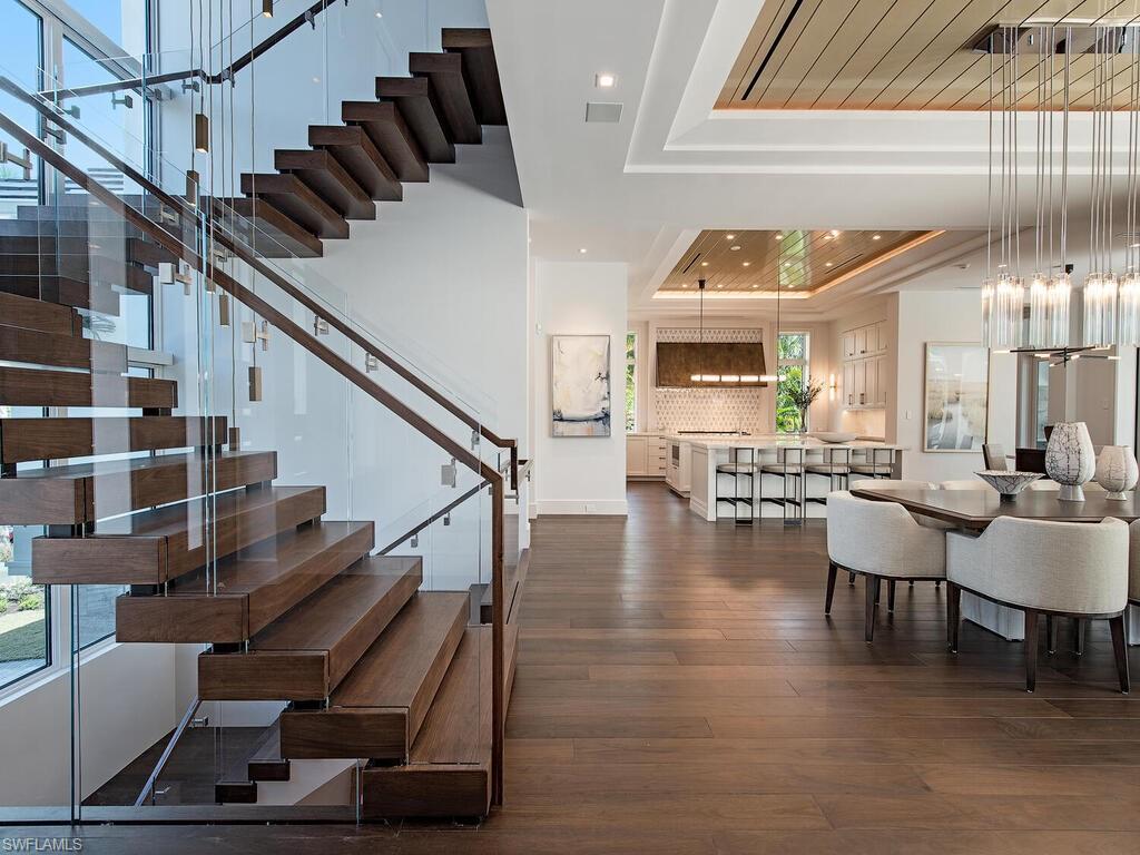 2060 Gordon Drive Naples, FL 34102 - Photo 10 of 49