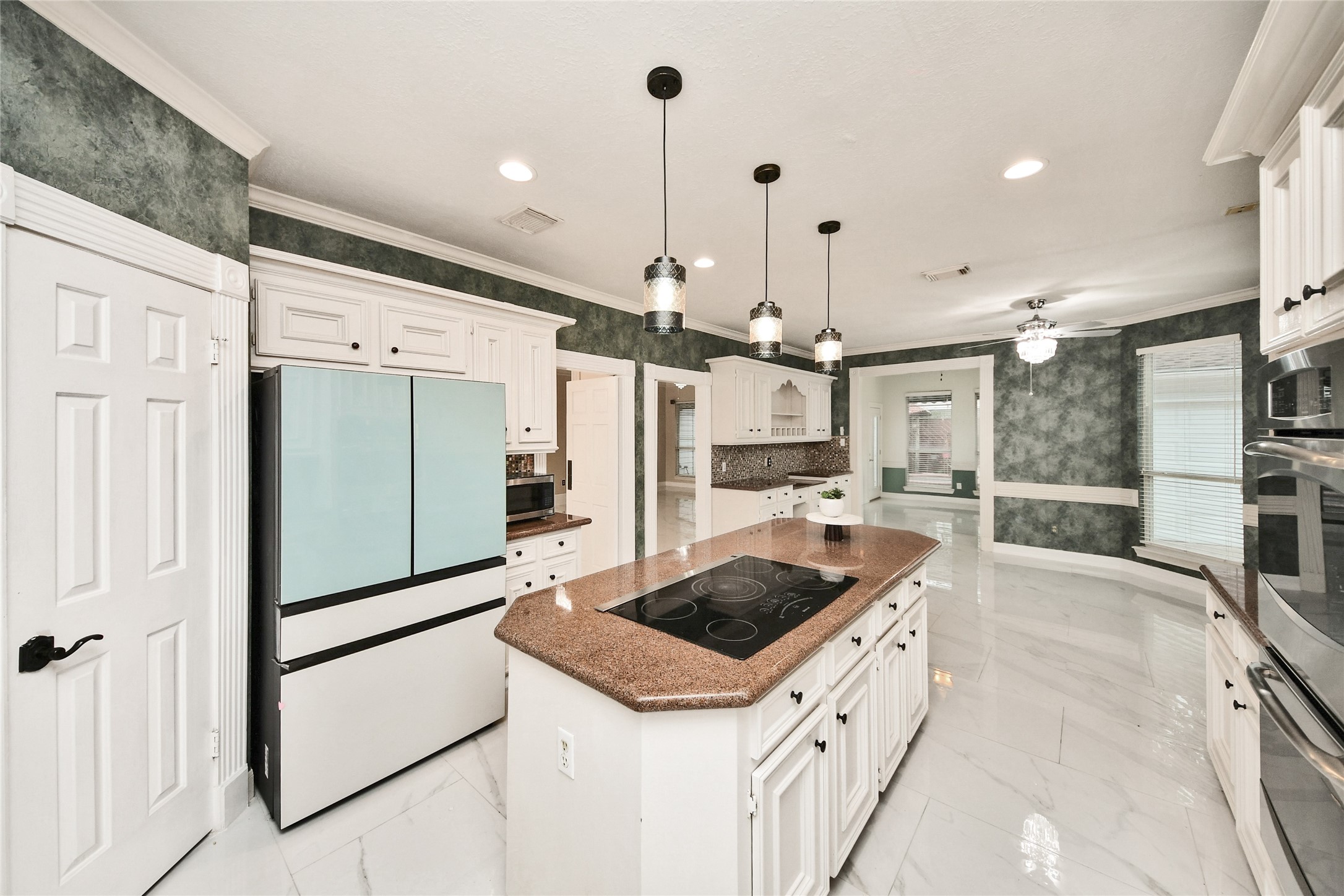 17311 Rothko Lane Spring, TX 77379 - Photo 17 of 46 Gallery Image 17