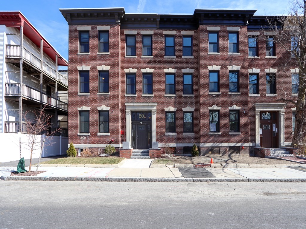 80 Winthrop Street, Unit 2 Boston, MA 02119 - Photo 14 of 18