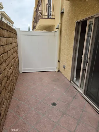 $3,200 | 10220 Samoa Avenue, Unit 107, Tujunga, CA 91042