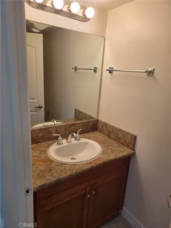 $3,200 | 10220 Samoa Avenue, Unit 107, Tujunga, CA 91042