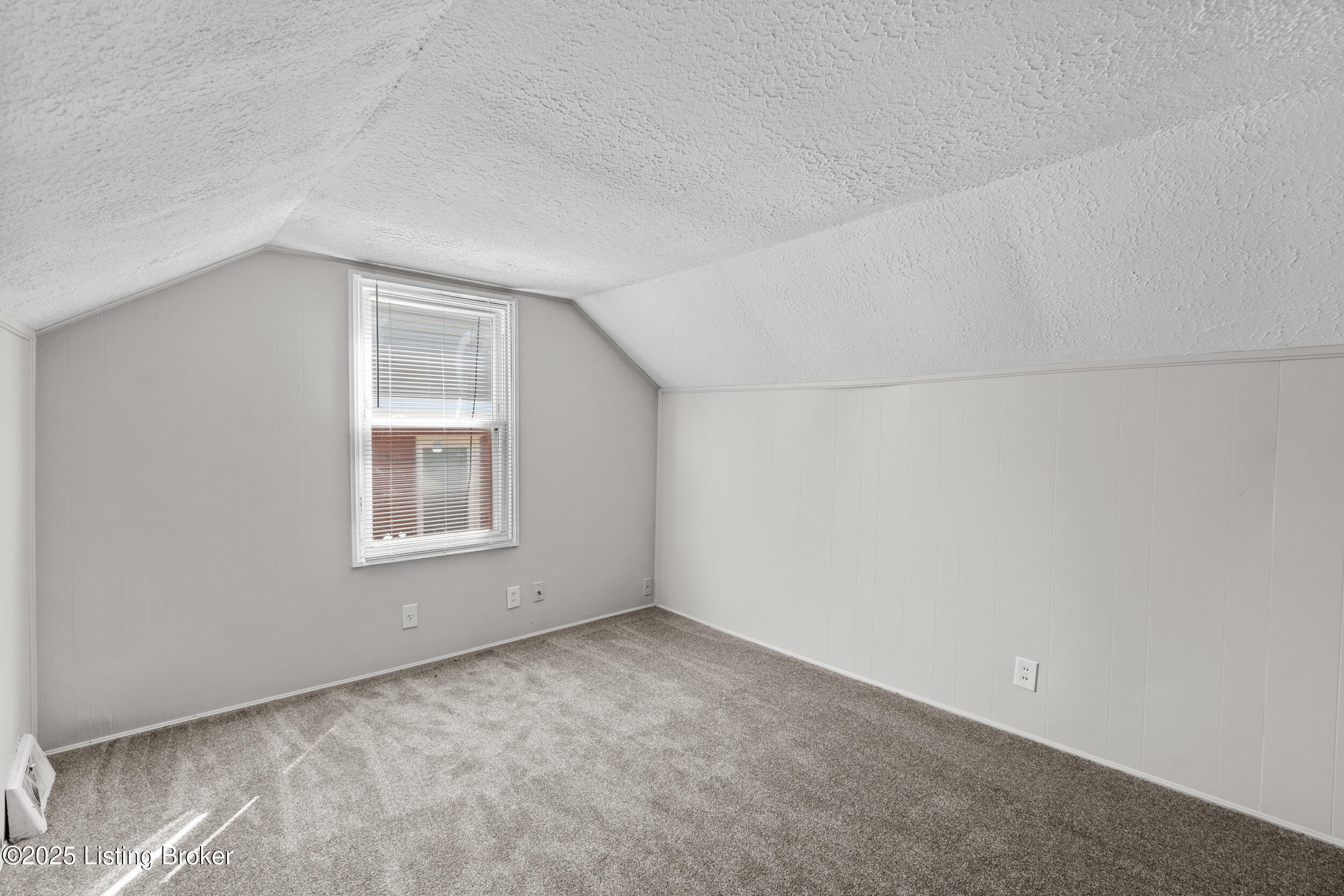 3425 Maple Road Louisville, KY 40299 - Photo 31 of 39 dsc05739