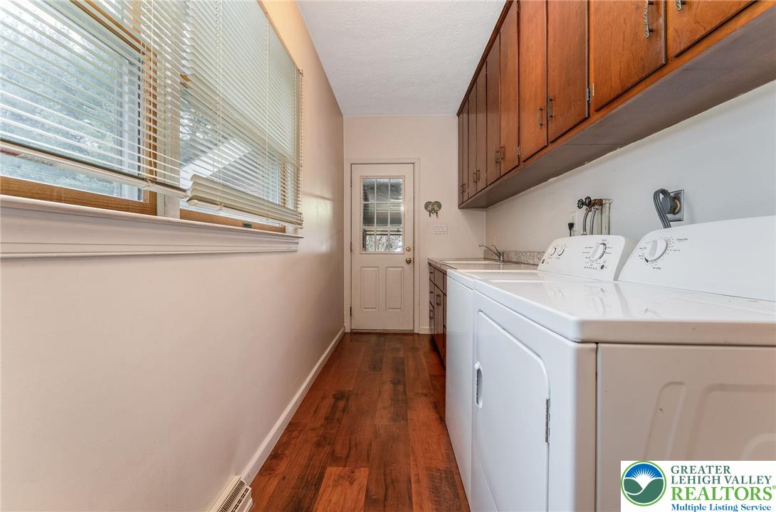 3884 Route 212 Springfield Twp Pa Riegelsville, PA 18077 - Photo 17 of 33