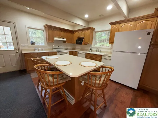 $624,900 | 3884 Route 212 Springfield Twp Pa, Riegelsville, PA 18077