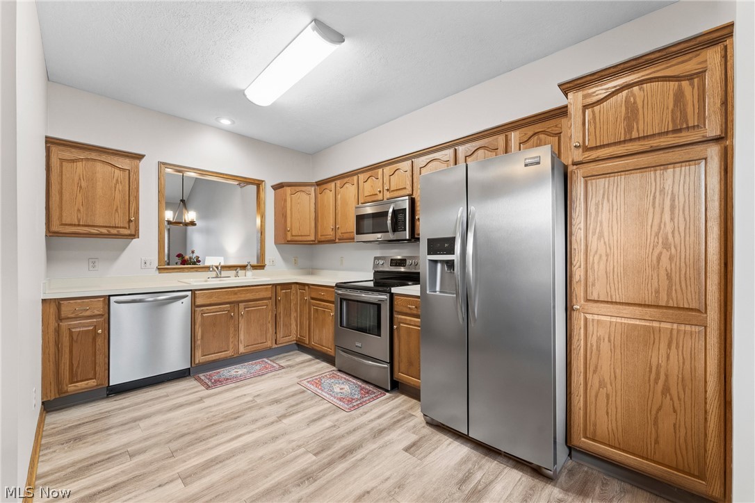 2423 Charing Cross Road Northwest Canton, OH 44708 - Photo 7 of 42 Fully applianced