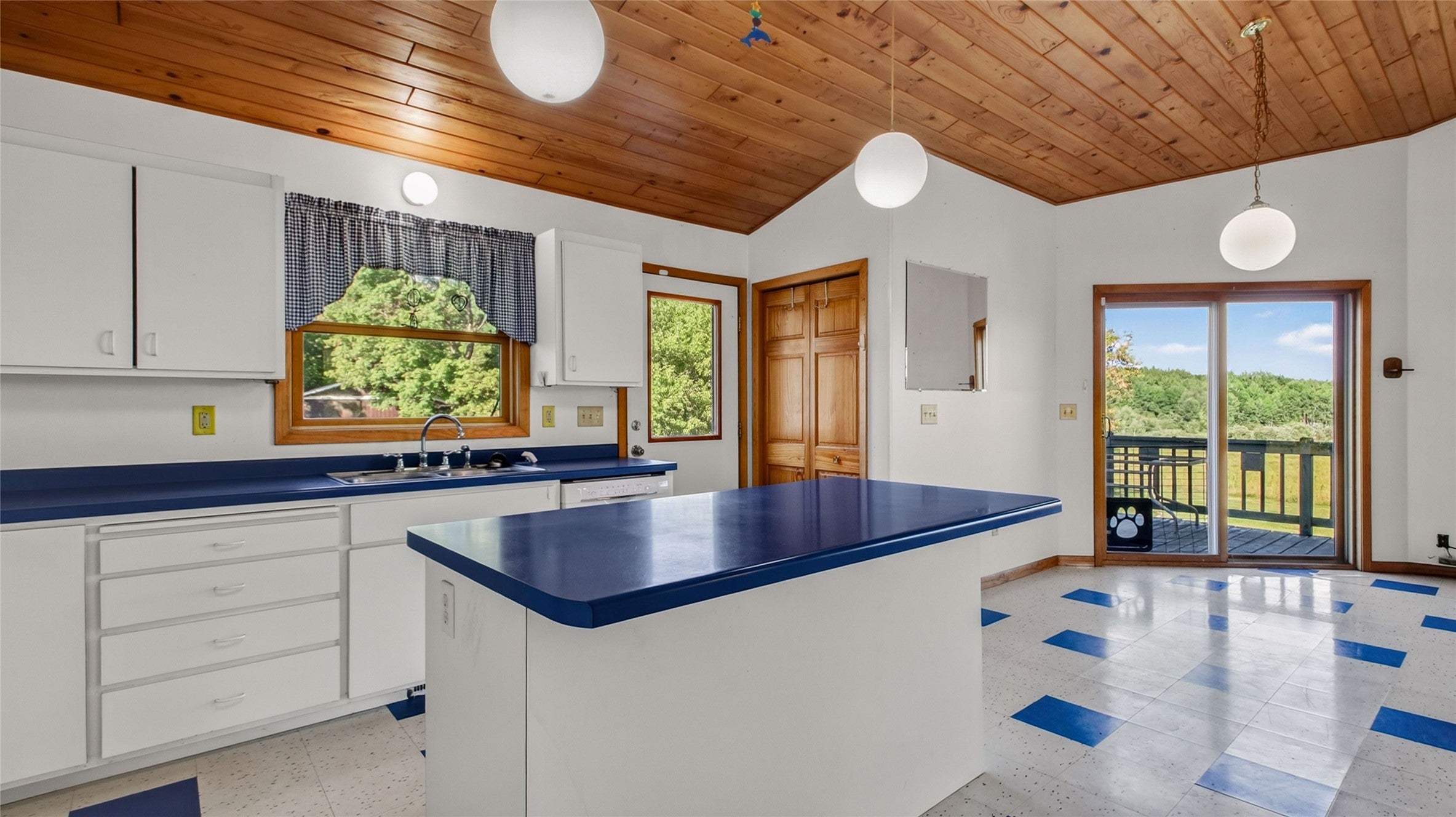 N1395 Grouse Road Sarona, WI 54870 - Photo 12 of 47 Gallery Image 12