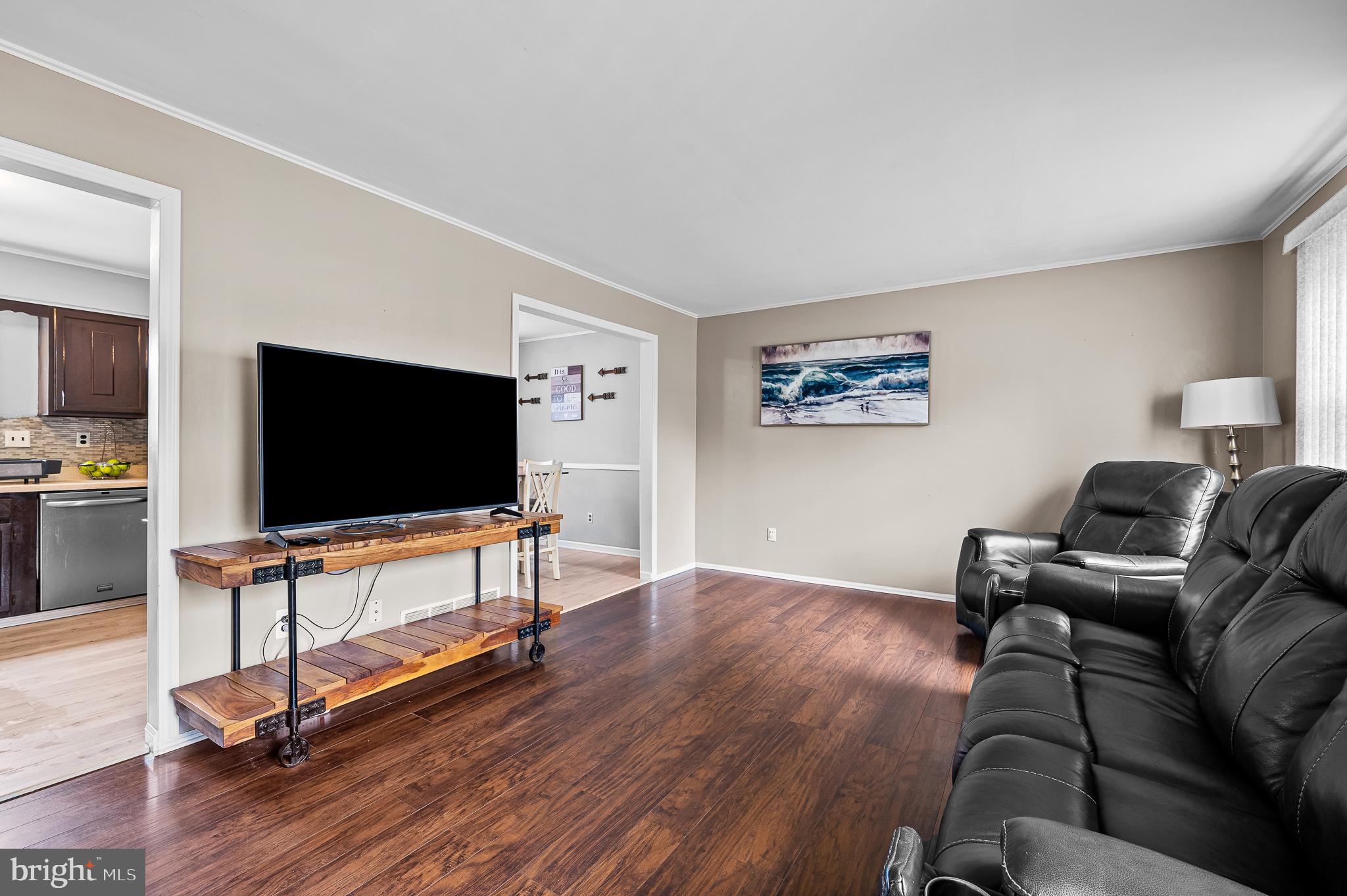20 Westbridge Road Bear, DE 19701 - Photo 4 of 24 Large living room to host game day parties.
