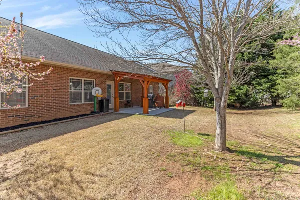 $319,900 | 847 Bayshore Lane, Moore, SC 29369