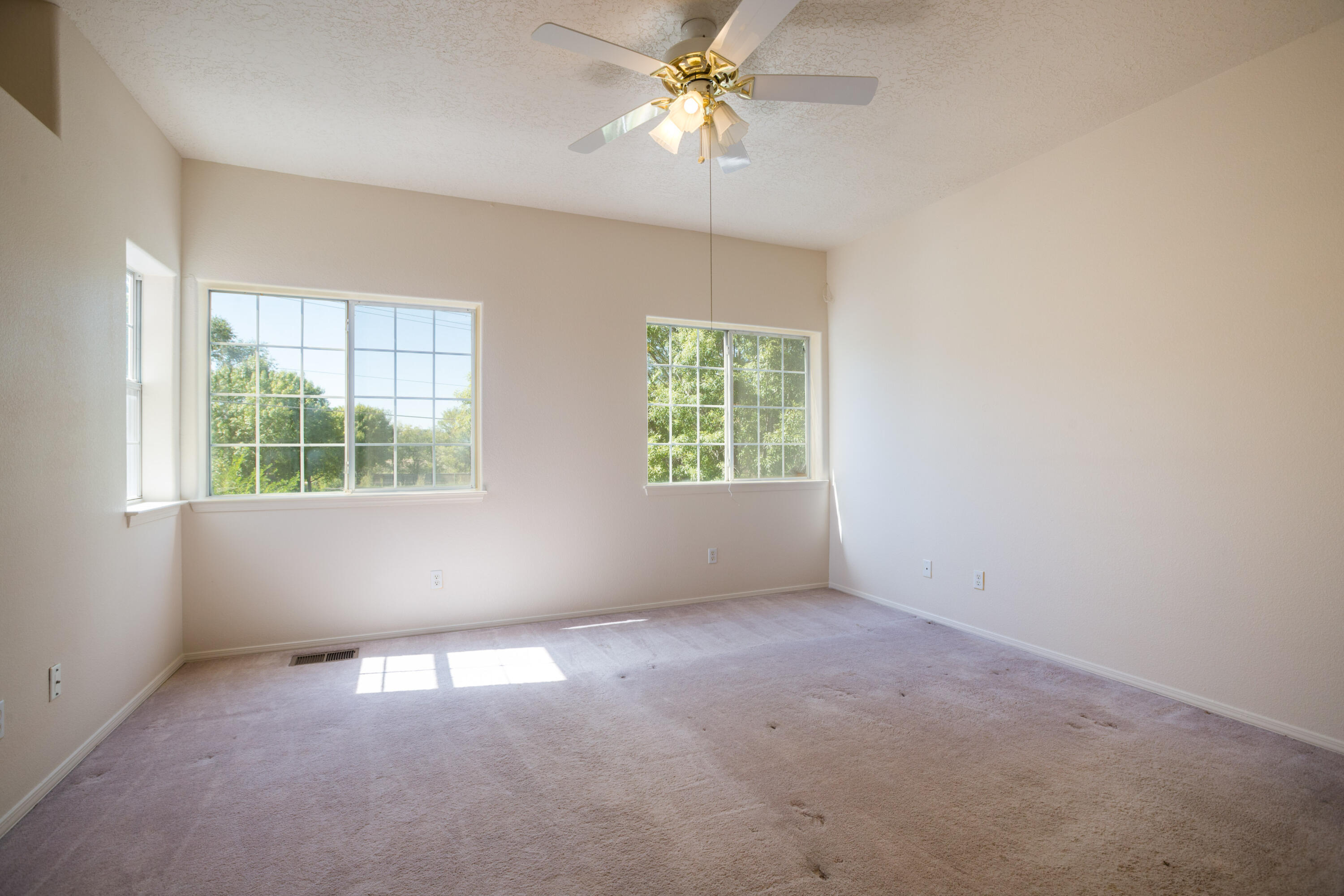 635 Reeves Place Southwest Los Lunas, NM 87031 - Photo 13 of 22 Gallery Image 13