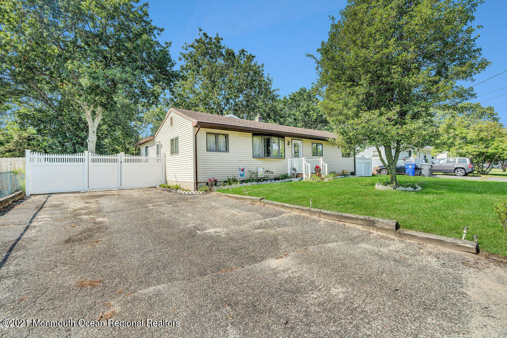 120 Stephan Road Brick, NJ 08724 - Photo 7 of 46 007_dsc04497_1