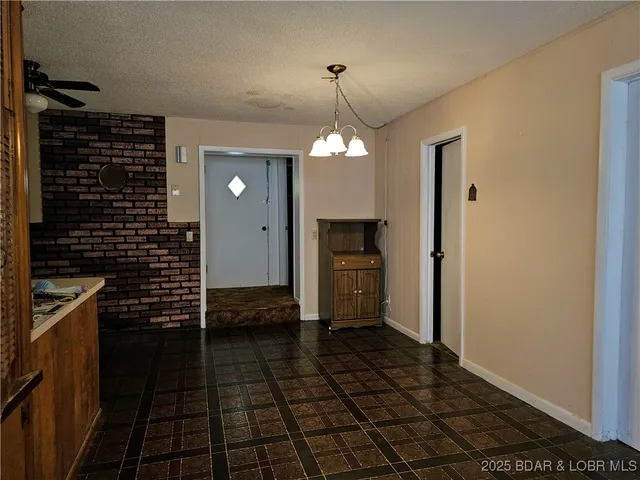 $199,900 | 612 North Maple Street, Eldon, MO 65026