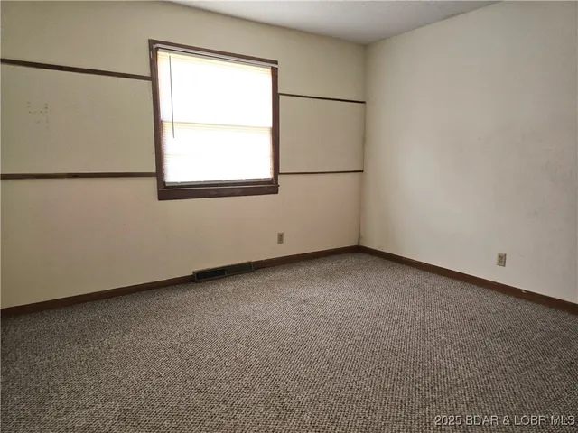 $199,900 | 612 North Maple Street, Eldon, MO 65026