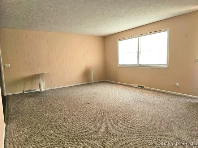 $199,900 | 612 North Maple Street, Eldon, MO 65026