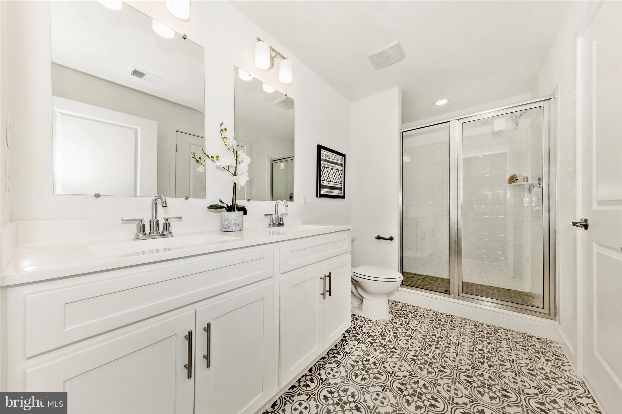 722 Iron Frg Road, Unit 218 Frederick, MD 21702 - Photo 24 of 42 Main level primary bath.