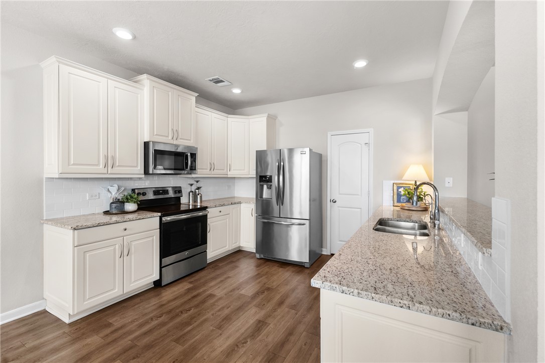 2011 Stubbs Drive Bryan, TX 77807 - Photo 10 of 30