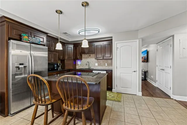 $269,900 | 536 West 10th Street, Kansas City, MO 64105