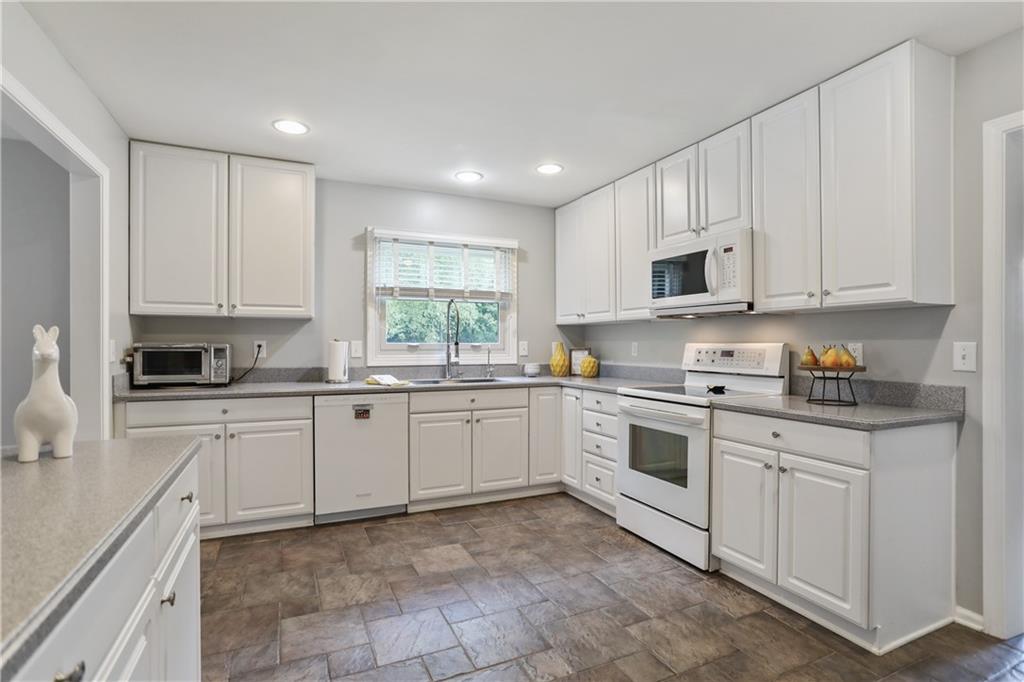 10956 Cumberland Road Fishers, IN 46037 - Photo 21 of 58 Gallery Image 21