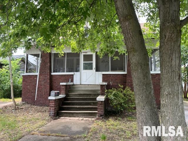 119 McCann Street Benton, IL 62812 - Photo 3 of 22