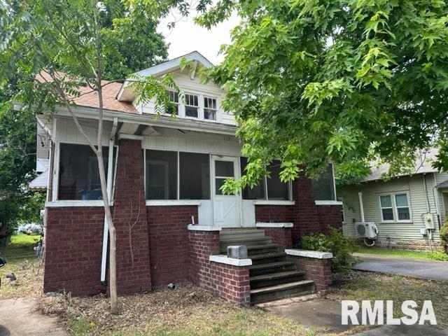 119 McCann Street Benton, IL 62812 - Photo 4 of 22