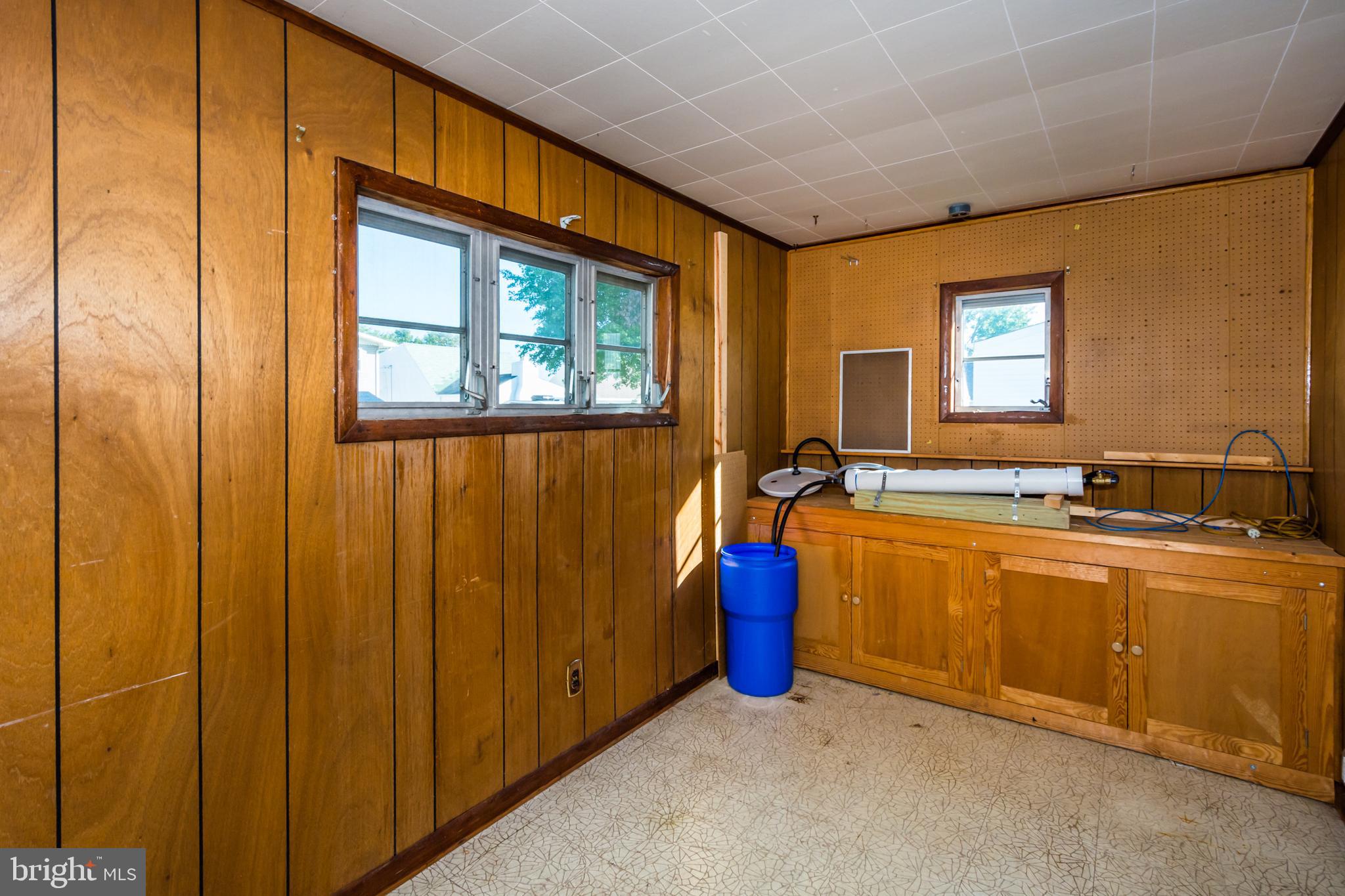1724 Drexel Road Dundalk, MD 21222 - Photo 22 of 36 Workshop