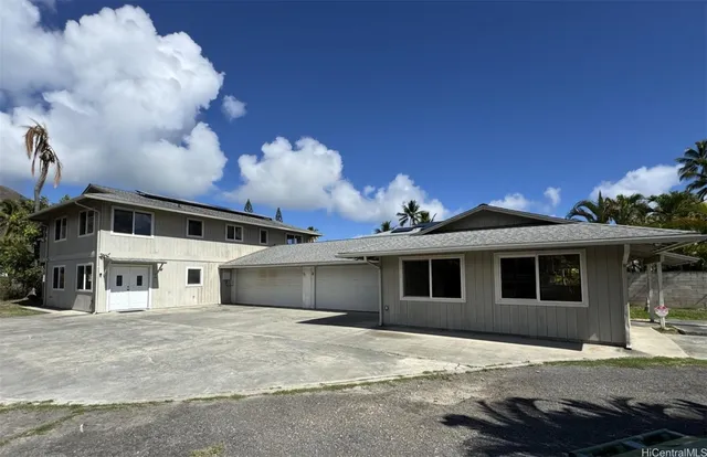 $2,500,000 | 905 Kainui Drive, Kailua, HI 96734