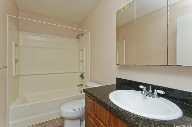 $2,300,000 | 905 Kainui Drive, Kailua, HI 96734