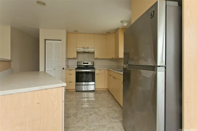 $2,300,000 | 905 Kainui Drive, Kailua, HI 96734