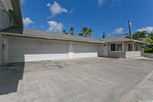 $2,300,000 | 905 Kainui Drive, Kailua, HI 96734