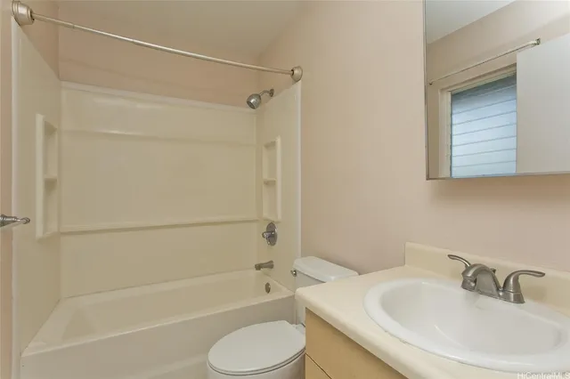 $2,300,000 | 905 Kainui Drive, Kailua, HI 96734