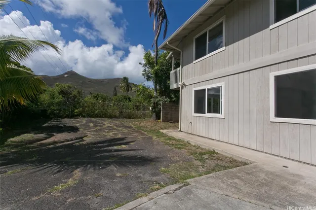 $2,300,000 | 905 Kainui Drive, Kailua, HI 96734