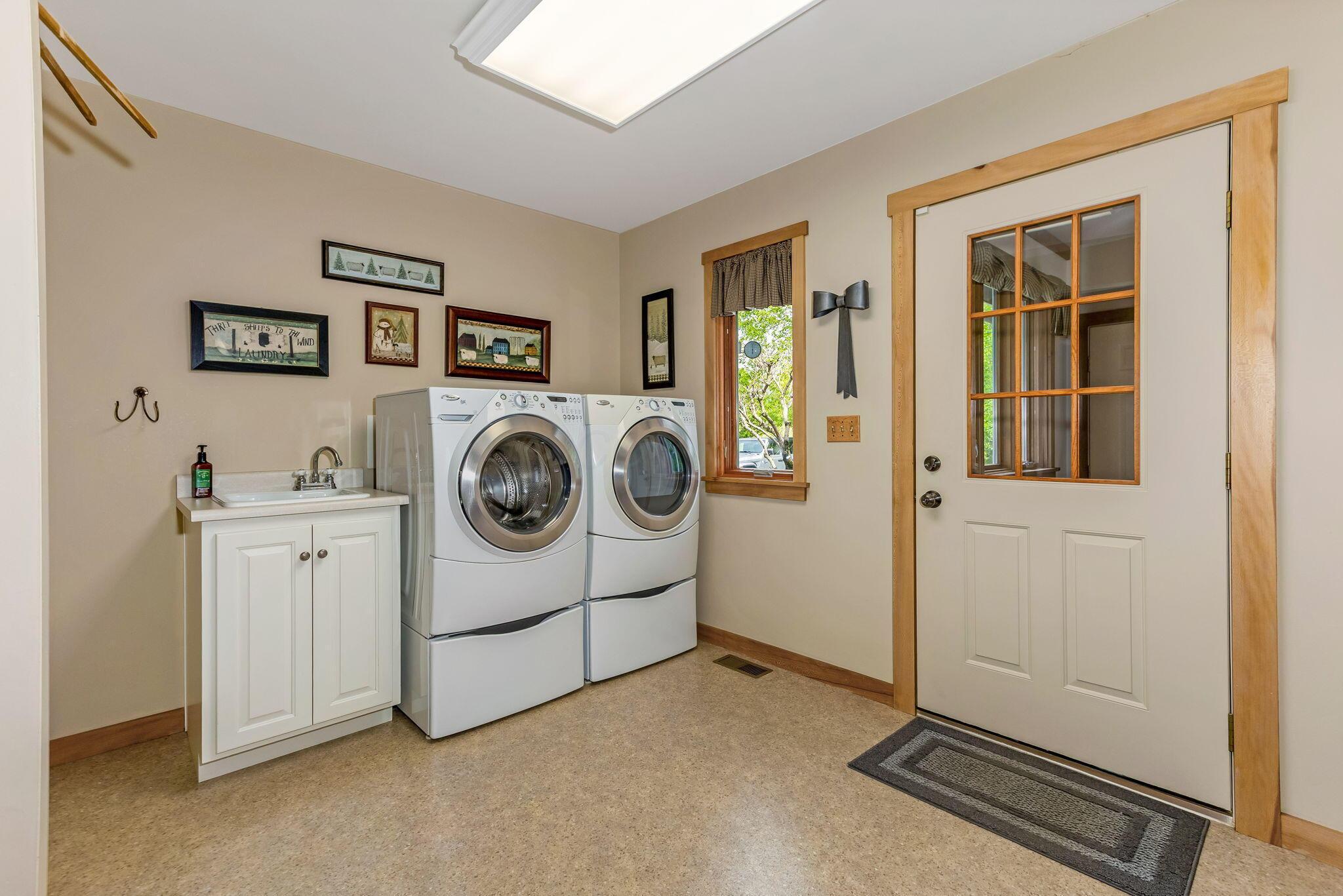 3040 West Point Road Southeast Lancaster, OH 43130 - Photo 52 of 129 52-web-or-mls-_S5A9123