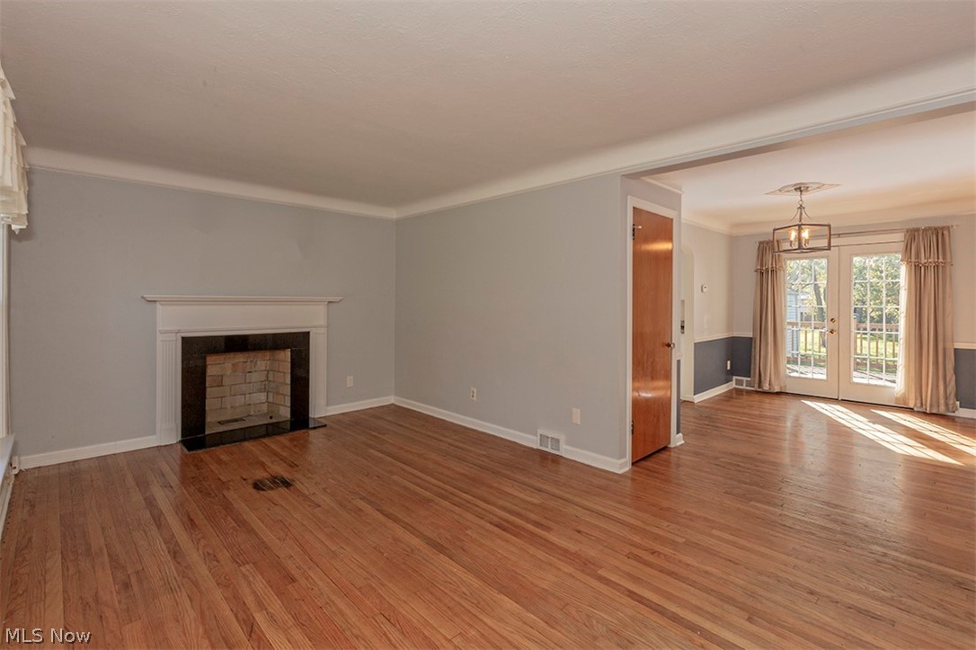 5708 Wellington Road Cleveland, OH 44124 - Photo 8 of 35