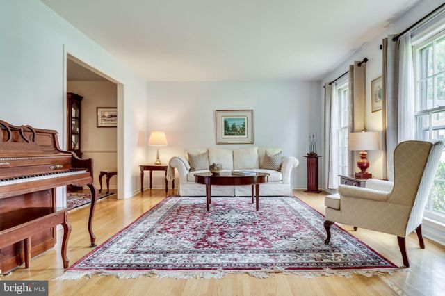 $791,000 | 4307 Bushie Court, Alexandria, VA 22312