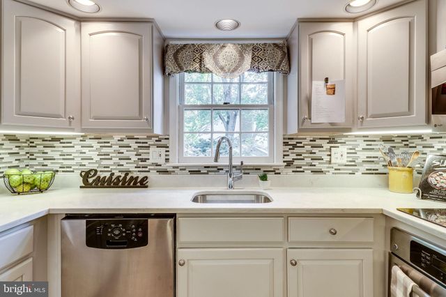 $791,000 | 4307 Bushie Court, Alexandria, VA 22312