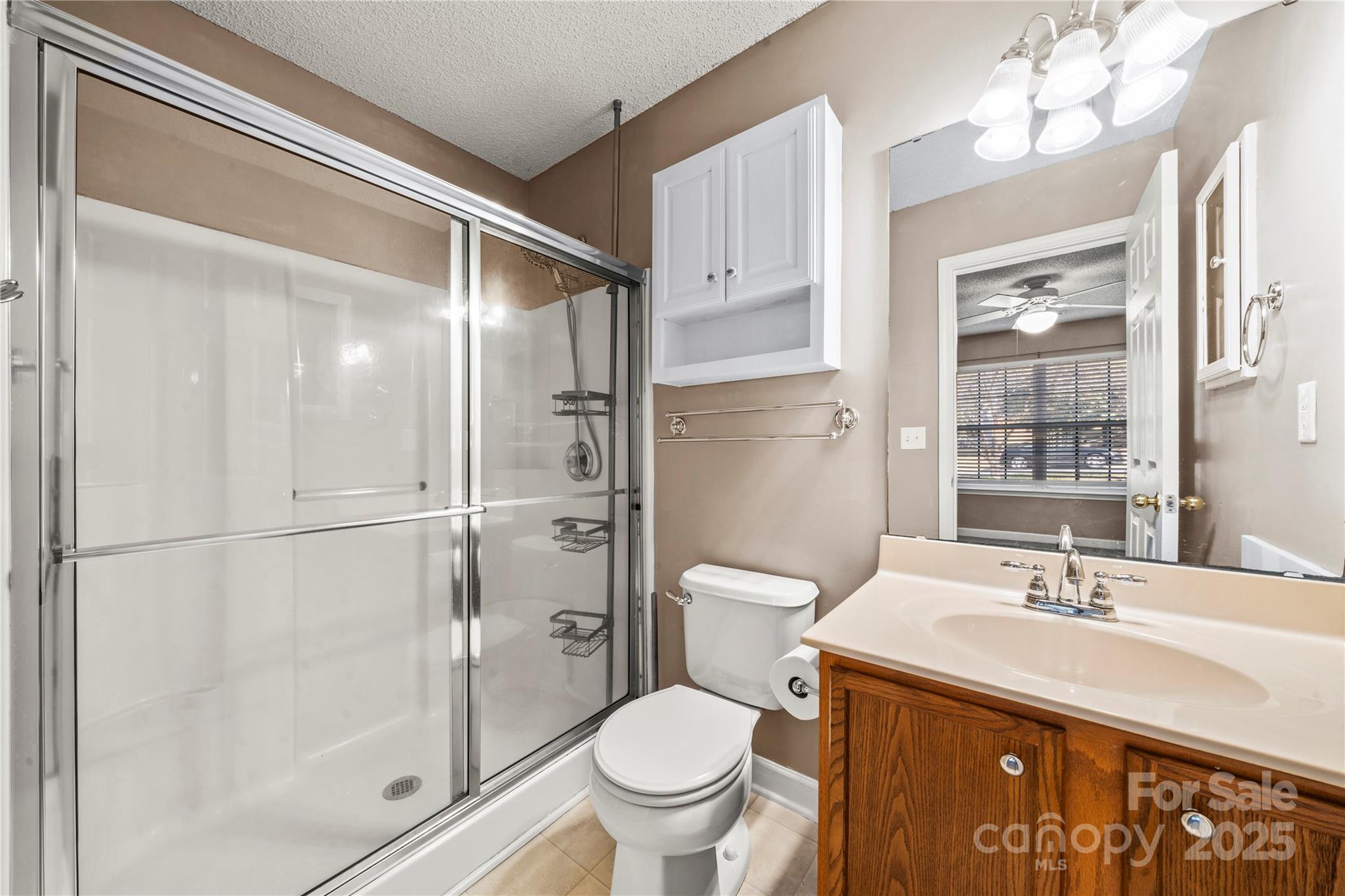 925 Anchor Way Northeast Kannapolis, NC 28083 - Photo 14 of 23 a bathroom with a sink toilet and shower