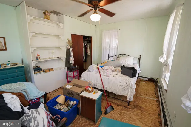 a view of a workspace with furniture