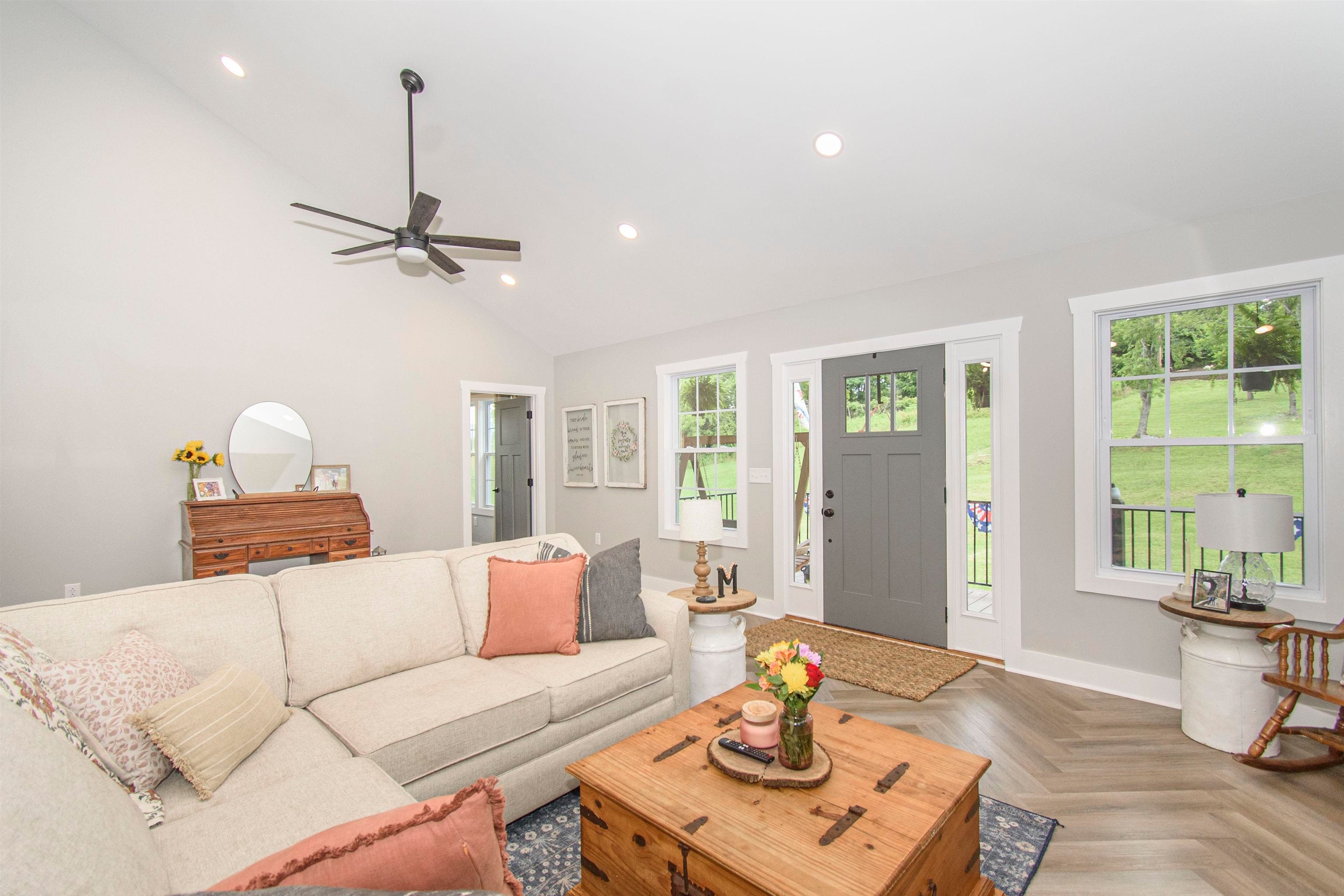 268 Virginia Heights Road Pearisburg, VA 24134 - Photo 23 of 34 Gallery Image 23