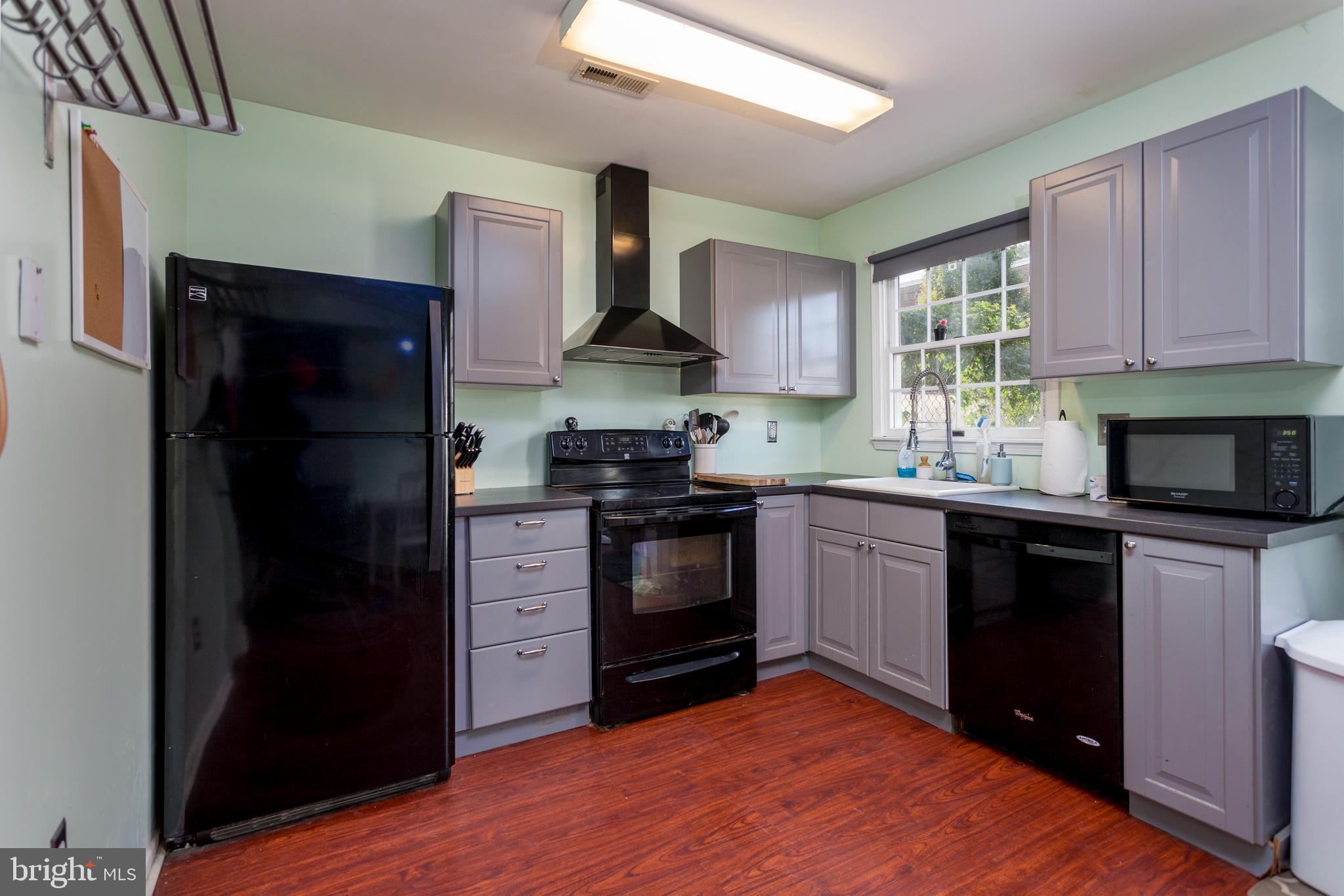 459 Vernon Road Philadelphia, PA 19119 - Photo 6 of 20 Kitchen