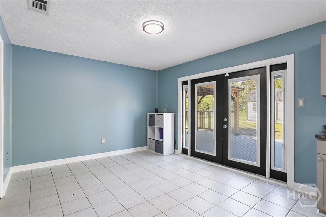 13506 Rockingham Road Savannah, GA 31419 - Photo 10 of 46 Kitchen Eating Area View from Kitchen