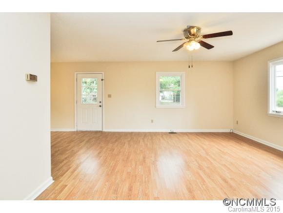 346 Deaverview Road Asheville, NC 28806 - Photo 9 of 21 Gallery Image 9